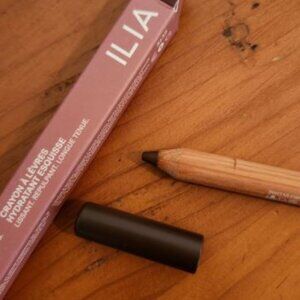 NEW Ilia lip sketch hydrating crayon tableau